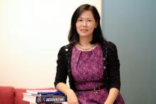 SMU Assistant Professor Tracey Zhang