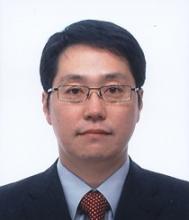Picture of Prof. Jun-Seok Oh