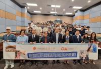 Counsellor Wang Jian, Director-General of the International Department of the Commissioner’s Office of China’s Foreign Ministry in the HKSAR, delivers a lecture titled "Current International Situation and China’s Diplomacy", drawing over 100 students and faculty members to participate.