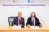 Lingnan University and the Universidad de la República (University of the Republic, Udelar) sign a Memorandum of Understanding. The ceremony is officiated by Prof Raymond Chan Hon-fu, Vice-President (Academics) cum Provost and Lam Man Tsan Chair Professor of Scientific Computing of Lingnan University (left), and Prof Héctor Cancela, President of the Udelar (right), with senior representatives of both universities attending the event.